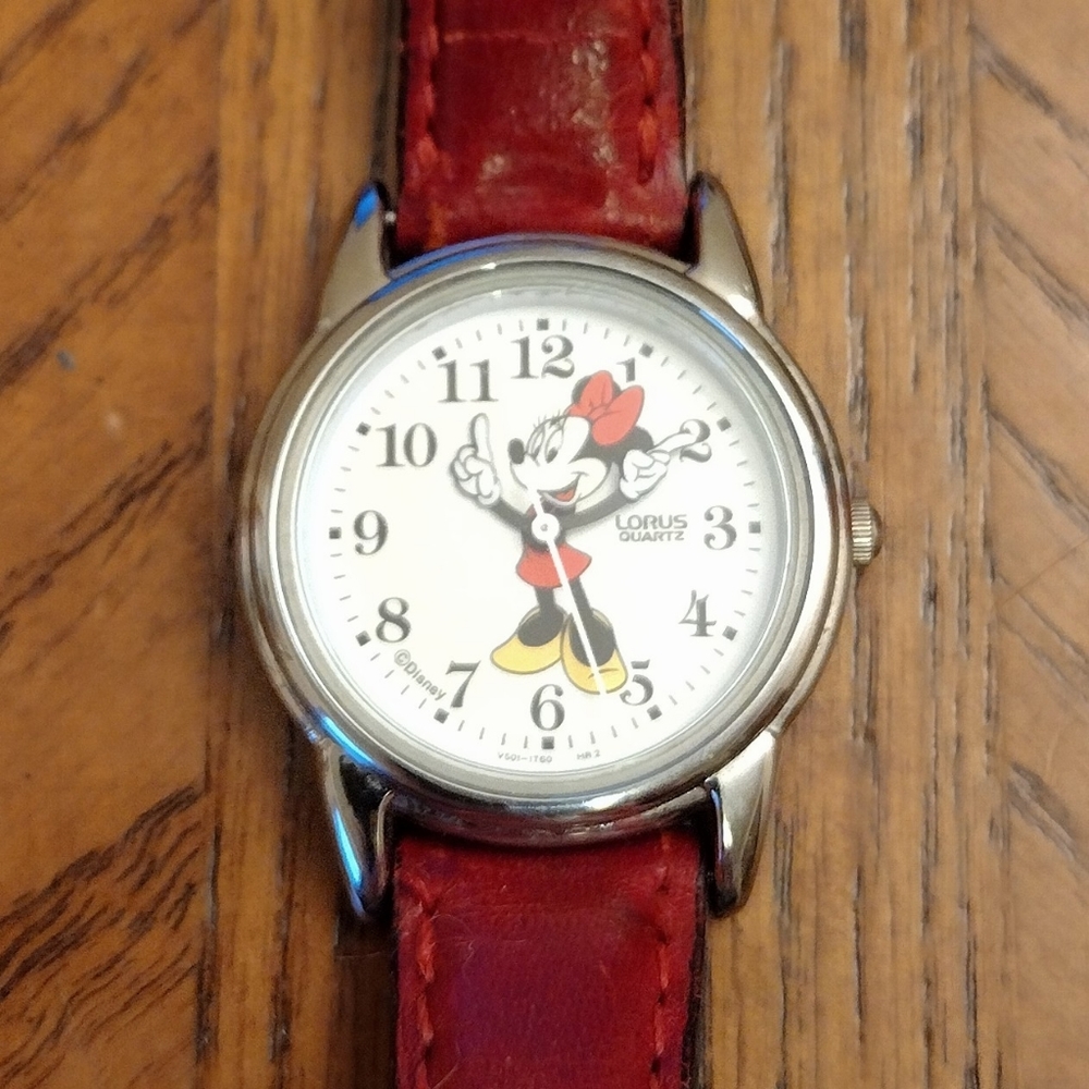Lorus Minnie Mouse Watch Disney Ladies Watch Red Band